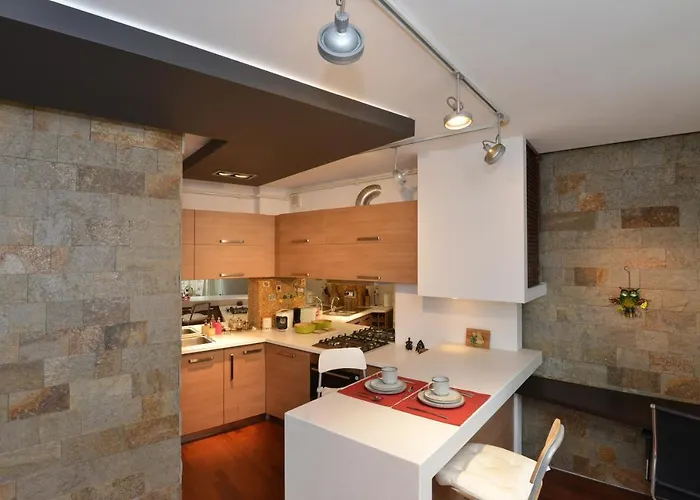 Old Town Lipscani * בוקרשט